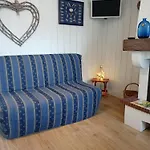 Les D'hotes Le Val D'honfleur Bed and breakfast