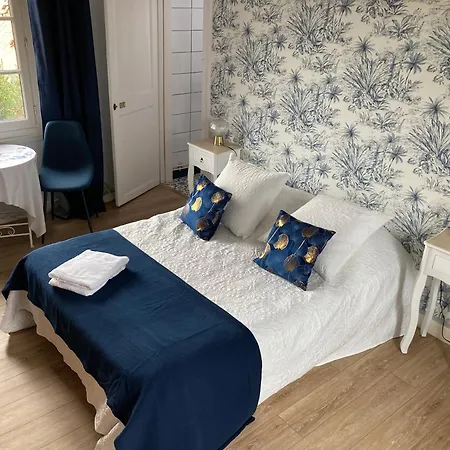 Les D'hotes Le Val D'honfleur Bed & Breakfast