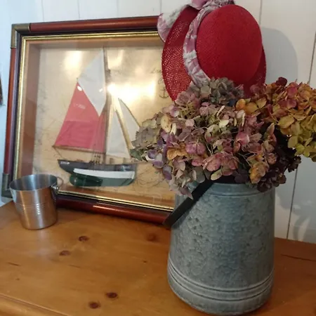 Les D'hotes Le Val D'honfleur Bed & Breakfast Equemauville