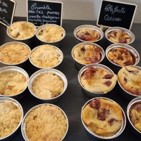 Les D'hotes Le Val D'honfleur Bed & Breakfast 3*